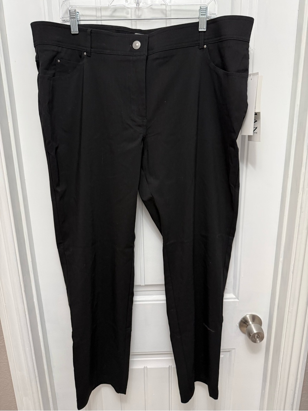 NWT 89TH AND MADISON Black STRETCH ANKLE PANTS Size 18 Plus (51-10)